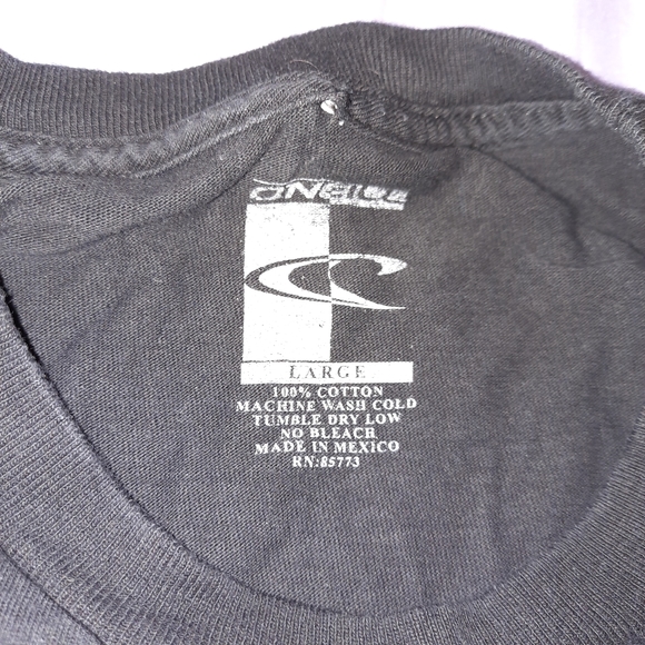 Oneill Tshirt, black, size large - Picture 3 of 4